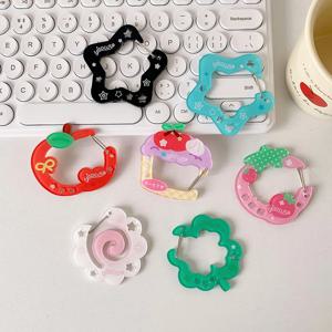 Kawaii 아크릴 키 체인 홀더 귀여운 만화 Ins 스타일 과일 컵케익 스타 모양의 장식 가방 펜던트 후크 키 교수형