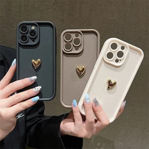 3D 골드 하트 실리콘 소프트 폰 케이스 (아이폰 15 14 13 12 11 16 17 Pro Max XS XR 7 8 Plus SE) 충격 방지 캔디 무광 커버