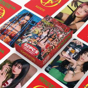 92PCS 캣아이 뷰티풀 카오스 앨범 로모 카드 세트 - 마논 다니엘라 라라 홀로그램 포토카드 스티커 포함