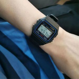 탑 브랜드 간단한 사각형 LED 손목 시계 패션 스포츠 남자 디지털 시계 인과 실리콘 남자 전자 시계 남자를위한 선물