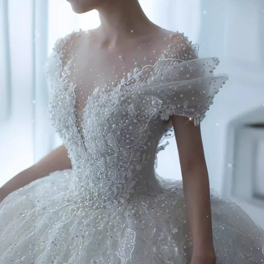 2025 공주 섹시한 럭셔리 크리스탈 페르시 웨딩 드레스 퍼프 Tulle 화이트 가운 신부 임신 한 여성의 하이 엔드 가운 후행