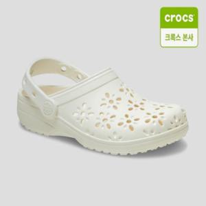[크록스 본사] 클래식 플로럴 컷아웃 클로그 초크 210927-0WV 남여공용샌들