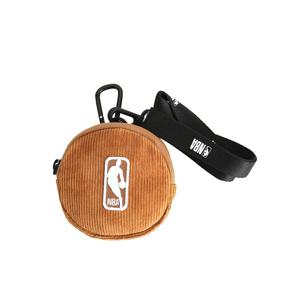 [하프클럽/NBA] 코듀로이 라운드 파우치 지갑 (N215AW021P)