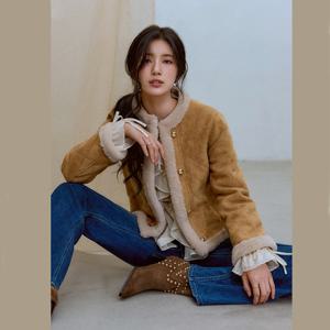 게스진 여성 골드버튼 무스탕 자켓 YP4W7855