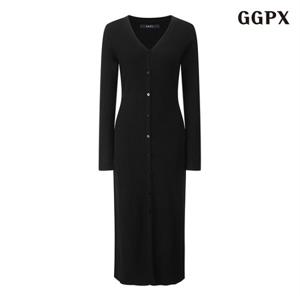 정상가:99,000원 | 페미닌 V넥 슬림핏 니트 긴팔 롱 원피스 (GOCOW019D)