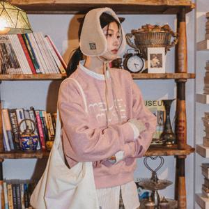 [정상가 89,000원] 루즈핏 크롭 멜란지 로고자수 스웻셔츠 FR_PK (MWXFWF901PKFR)