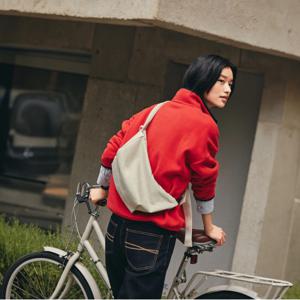 빈폴ACC Less Bag_2 스몰 원단 크로스백 - 라이트 그레이 BE59D2M242