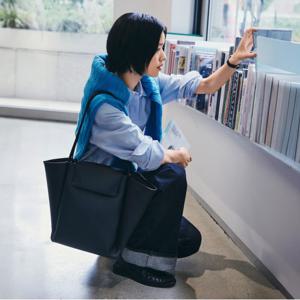 빈폴ACC Less Bag_1 라지 투웨이 백 - 블랙 BE58D3M795