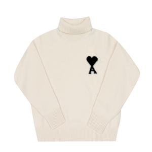 AMI UKS839 018 151  드 꾀흐 빅 하트 로고 인타르시아 터틀넥 공용 니트