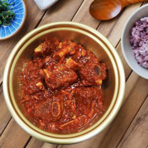 100%국내산 돼지갈비 7분조리 동인동찜갈비 매운돼지갈비찜 700g / 2팩이상 구매시 사은품 증정