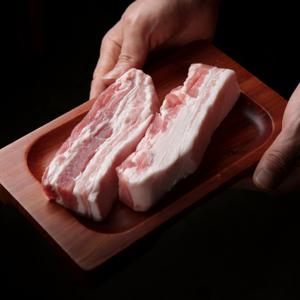 프리미엄 통삼겹 듀록삼겹살 1kg 훌륭한 맛과 푸짐한 양을 자랑하는 유비푸드