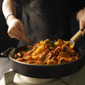 춘천 닭갈비 오리지널 1kg 국내산 닭다리살 (닭다리살 함량 85%) 캠핑 음식 양념 밀키트 숯불 마들 푸드