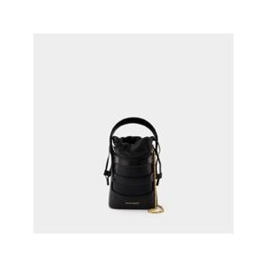 Alexander McQueen 라이즈 레더 미니 버킷백 1572187