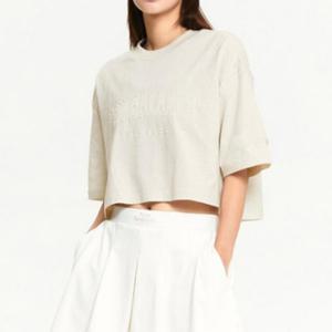 뉴발란스반팔티 NQJ NBNEE4S102-39 WOMEN 엠보스 레터링 반팔티 (OVER FIT)