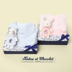 [쇼콜라](쌍둥이출산50백일선물세트)엘리스배스슈트2+애착딸랑이2NOWUS022P