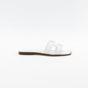 에르메스 여성 오란 샌들 화이트 HERMES H021056Z 02375