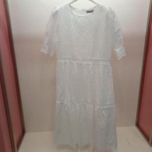 Latium HC06 귀여운 펀칭 레이스 A라인 플레어 뒤지퍼 라운드 반팔 원피스 T2523op13W