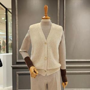 [아니베에프]A4AWVT500_단추 포인트 브이넥 니트 베스트