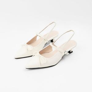 [신난다슈]여성 슬링백 힐 4cm 스틸레토 슬링백 구두 펌프스 발편한 FL257002 아이보리