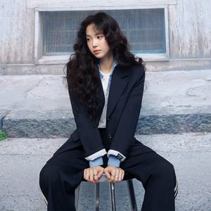 (JJ지고트) 롤업 포인트 싱글 쓰리버튼 셋업 재킷 GR9A0JKJ31