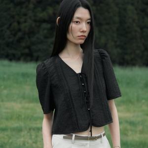 [쥬크]리본 크랍 핀턱 블라우스 (Z252MSC036)