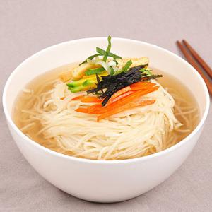 [푸르젠] 잔치국수 6인분 (면1kg+멸치맛스프6봉) 소비기한   25.10.19 /2개 이상 구매 시 우동 1인분 증정