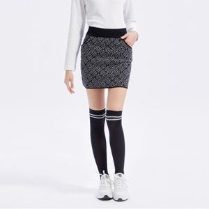 [톨비스트] (여성)로고 자카드 큐롯 스커트_GACF9-WQS910_BK1