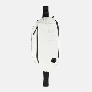 [데상트] 공용 스페인스키 로고 빅 슬링백 가방 SP323SBG91