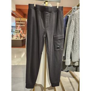 [씨피컴퍼니(잡화)]15CMSP017A-005086W (DIAGONAL CARGO TRACK PANTS)