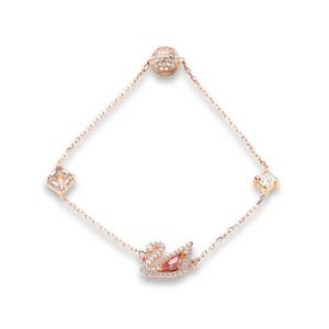 스와로브스키 5472271 Swan Dazzling 스완 핑크 미디움 팔찌