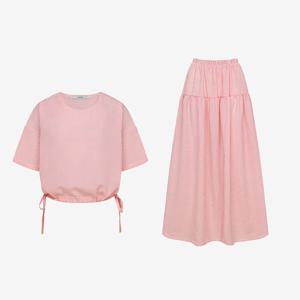 [25 신상] 시어서커 반팔 블라우스 + 티어드 스커트 SET (VKOAF1541)