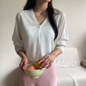 샵앤) 여성 V넥 밑단 레이스 여름 시스루 나그랑 긴팔 가디건 21DS-WCD-4444-베이지