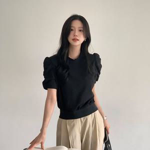 (더아이잗) 셔링 슬리브 밴딩 블라우스 IRTP0BL471