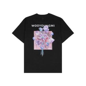 우영미 3D 플라워 백로고 티셔츠 블랙   24FW W243TS05708B