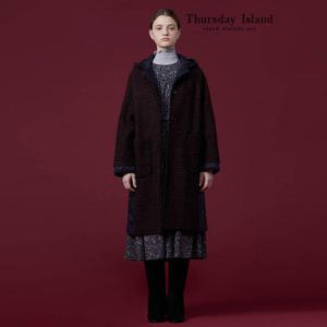 [Thursday Island] 퀼팅 블록 체크 코트(T238MCT257W)