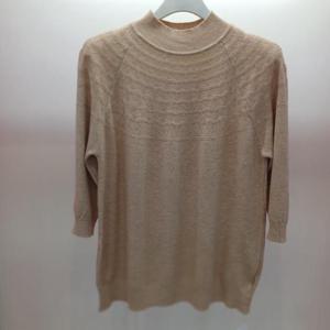 Latium HC06 얇고 부드러운 5부반팔 깔끔한 반목폴라 무지 니트티 T2533sw04B