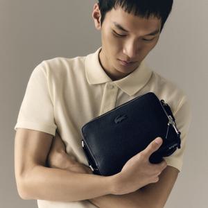 [라코스테]샨타코 스몰 크로스 리포터백 NU4393C54N 000 US