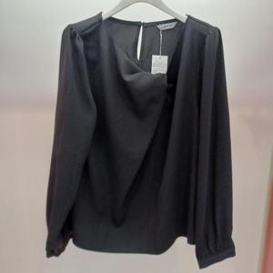 Destijl HC06 국내생산 꼬임 브이넥 깔끔한 기본 무지 블라우스 D2523bl02B1
