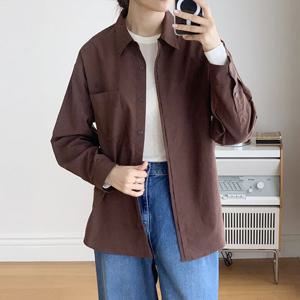 [헤레이스]카라 포켓 카페셔츠_YMSH25FW155