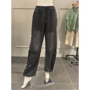 르니앤맥코이 밑단 스트링 테잎배색 와이드 블랙진 (MM11SD701FJY)