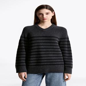 청키 울 캐시 브이넥 스웨터