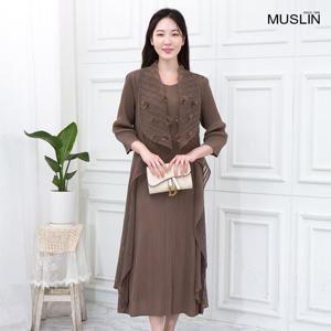 여성 엄마옷 모슬린 코사지 플리츠 원피스 OP106059 중년여성의류/50대/60대/마담/빅사이즈/할머니옷