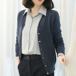 [웬디즈갤러리]브이넥 골드단추 가디건 ACD001