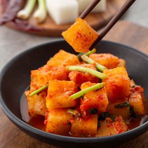 국산 깍두기 2kg 미니 어린이 무김치 깍뚜기 설렁탕 국밥집 업소용 주문