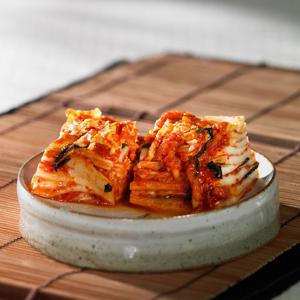 국내산 맛김치 2kg 국산 썰은배추김치 김장 생김치 보쌈 금치 주문