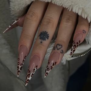 TEMU 24pcs 프린트 착용 네일 프랑스 네일 아트 가을과 겨울을 위한, 흰색 네일을 보여줌
