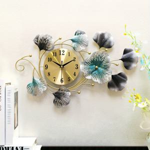 TEMU 1개 금속 은행잎 벽시계, 모던 창의적인 시계, 홈 데코, 침실, 거실, 식당, 주방, 사무실, 호텔, 할로윈 장식, 크리스마스 장식, 스타일리시 벽시계, 거실용 시계, 대형 벽시계, 레트로 벽시계, 침실 시계, 휴일 장식, 디자인, 스타일리시 데코, 핸드메이드 느낌, 고품질 마감, 피스, 장식용 시계, 인테리어 , 휴일 구매자