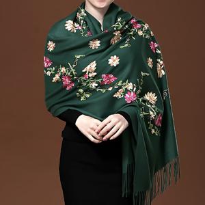 TEMU 우아한 2미터 대형 두꺼운 자수 스카프 - 여성용 따뜻한 폴리에스터 샤울, 진녹색과 생동감 있는 꽃무늬, 캐주얼 외출 및 캐주얼 의상에 완벽, 다용도 헤드웨어 | 우아한 헤드웨어 | 복잡한 자수