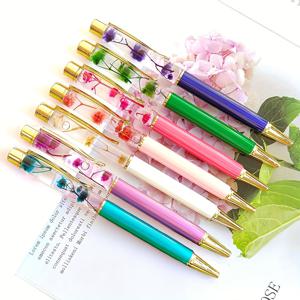 TEMU 7개 세트의 건조 꽃 오일 펜 DIY 부유 오일 펜 골든 포일 종이 물 오일 펜 선물 광고 금속 볼펜 14세 이상 학생 및 사무용품에 적합합니다.