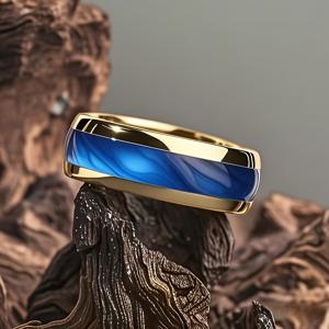 TEMU 1pc 남성용 8mm 골든 304 스테인레스 스틸 반지, 블루 마블 디자인 - 현대적인 우아한 디자인, 폴리시드 마무리 웨딩 반지, 내구성 있는 일상용 보석 선물, 그에게, 추수감사절, 어머니의 날, 아버지의 날, 캐주얼 웨어 반지